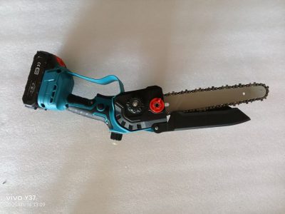 LITHIUM ELECTRIC SAW GL-555