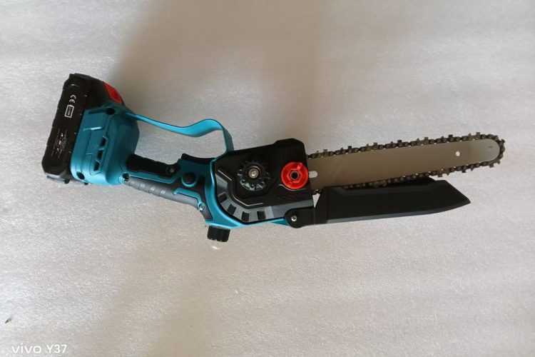 LITHIUM ELECTRIC SAW GL-555